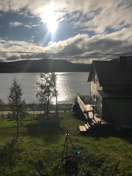 Trivelig Fritidshus Pa Arnes, Senja Straumstad Extérieur photo